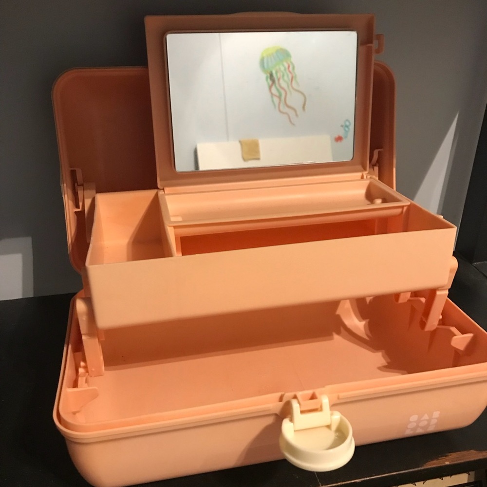 Peach caboodle